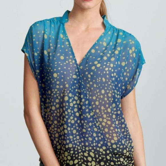 CAbi Bubble V-Neck Ombre Blouse Blue Size S - Picture 10 of 11